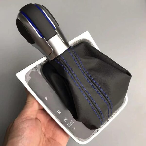 ⁦Golf Mk7 GTI Automatic يد جولف⁩ - الصورة ⁦2⁩